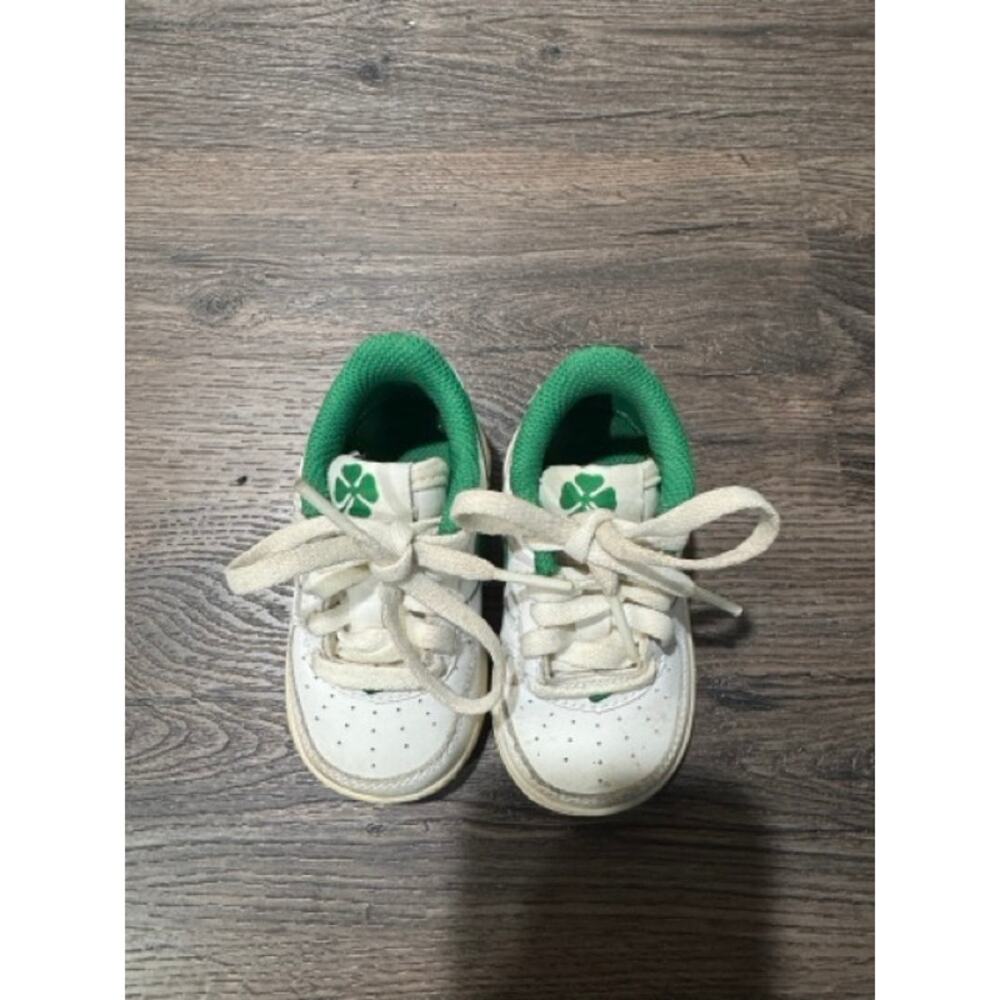Nike Air Force 1 Toddler 4C White Green Lucky Charm Sneakers